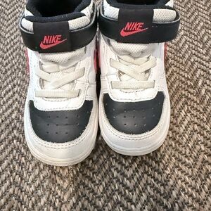 Nike Kids Black, White & Pink High-Top Sneakers